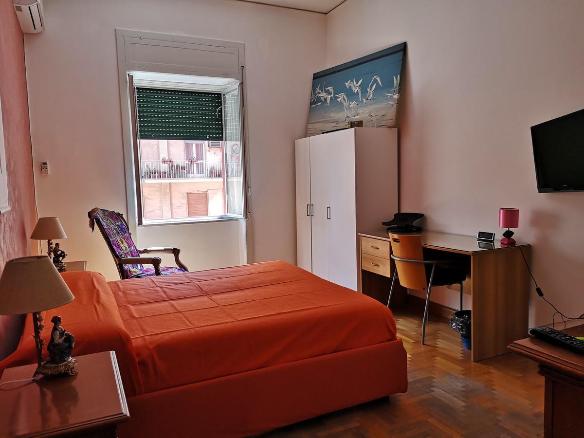 B&B Smiling Napoli Esterno foto